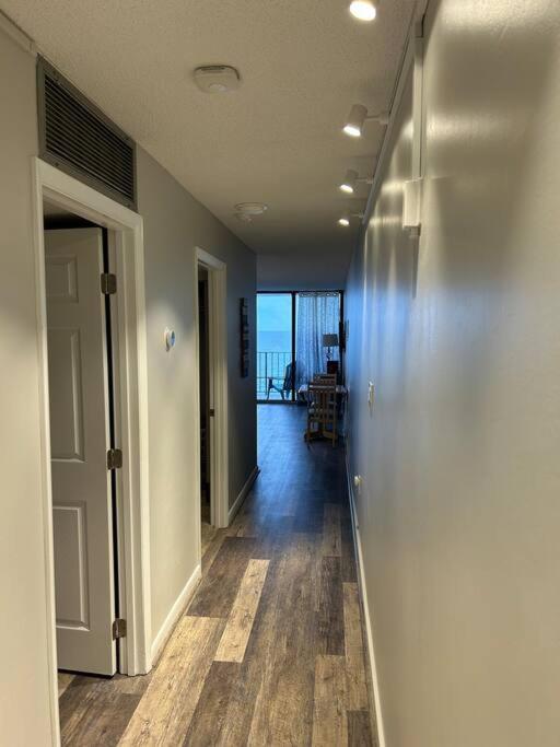 On The Sand Beachfront Condo, Newly Renovated Myrtle Beach Exterior photo